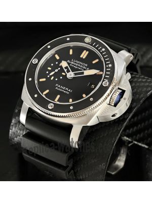 Panerai Luminor Submersible  Men's Watch Price in Pakistan